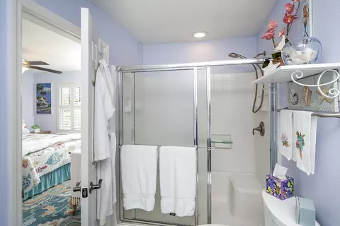 Bath - 22 Islander Cir, Saint Augustine, FL 32080 photo 3 of 4
