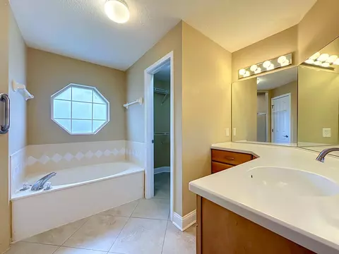 Bath - 5384 5th St, Saint Augustine, FL 32080 photo 3 of 4