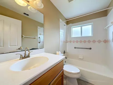 Bath - 5384 5th St, Saint Augustine, FL 32080 photo 4 of 4