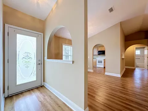 Entry Way - 5384 5th St, Saint Augustine, FL 32080 photo 1 of 3