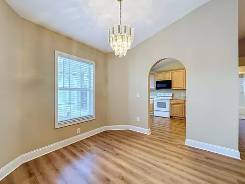 Dining - 5384 5th St, Saint Augustine, FL 32080 photo 1 of 1
