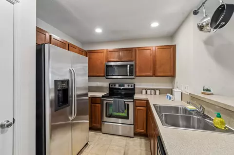Kitchen - 224 Michelangelo Pl, Saint Augustine, FL 32084 photo 2 of 5