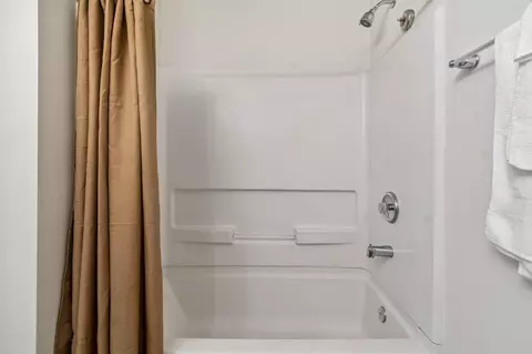 Bath - 224 Michelangelo Pl, Saint Augustine, FL 32084 photo 4 of 4