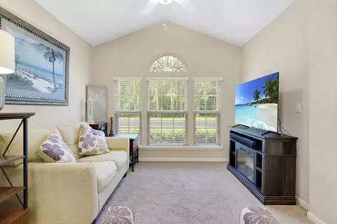 233 Parkwood Cir, Saint Augustine, FL 32086 photo 7