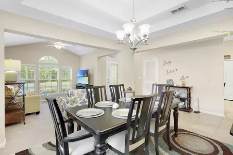 233 Parkwood Cir, Saint Augustine, FL 32086 photo 6