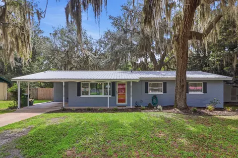 135 Crestwood Ave, Palatka, FL 32177