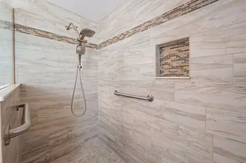 Bath - 355 Seabreeze Ave, Saint Augustine, FL 32080 photo 2 of 4