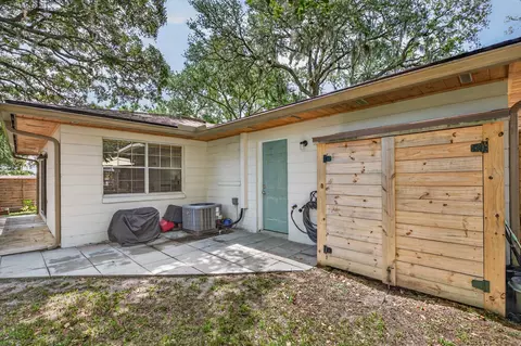 Exterior - 500 San Bruno St, Saint Augustine, FL 32086 photo 10 of 14