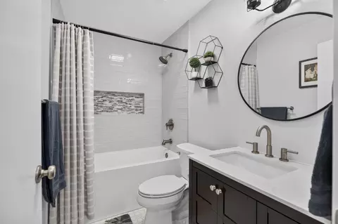 Bath - 500 San Bruno St, Saint Augustine, FL 32086 photo 4 of 8