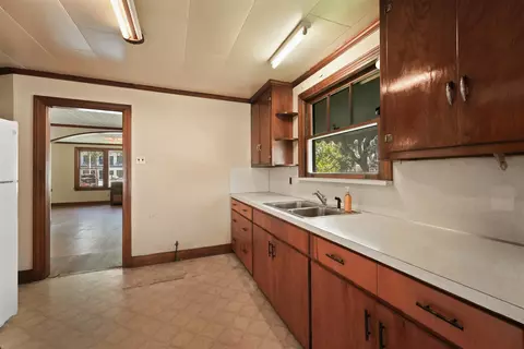 Kitchen - 54 Grant St, Saint Augustine, FL 32084 photo 4 of 5
