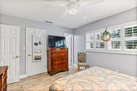 Bedroom - 5312 Riverview Dr, Saint Augustine, FL 32080 photo 2 of 4