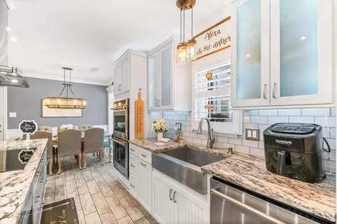 Kitchen - 5312 Riverview Dr, Saint Augustine, FL 32080 photo 3 of 13