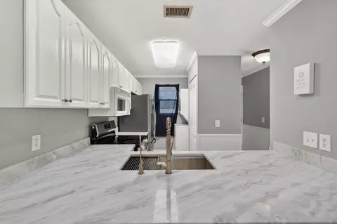 Kitchen - 650 W Pope Rd #249, Saint Augustine, FL 32080 photo 1 of 3