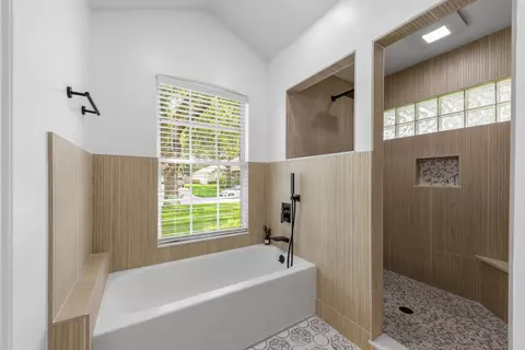 Bath - 1157 Ashmore Dr, Saint Johns, FL 32259 photo 4 of 7