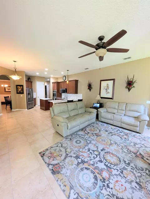 478 Hefferon Dr, Saint Augustine, FL 32084 photo 5