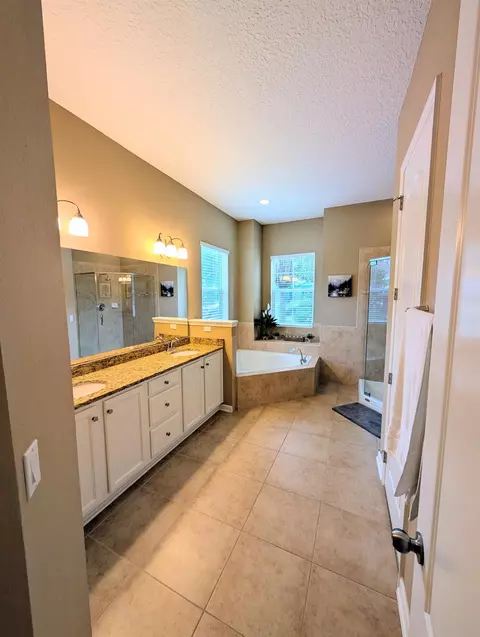 Bath - 478 Hefferon Dr, Saint Augustine, FL 32084 photo 4 of 5