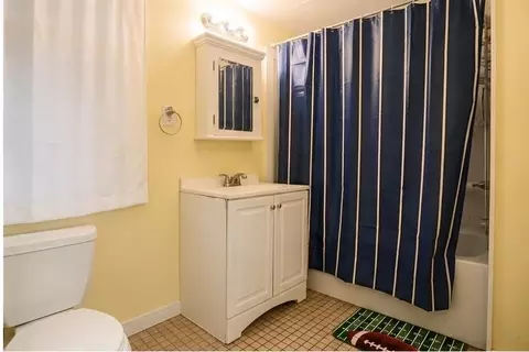 Bath - 69 Saragossa St, Saint Augustine, FL 32084 photo 1 of 2