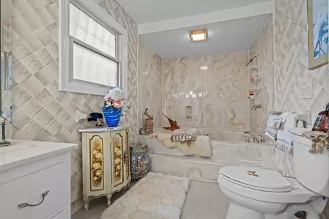 Bath - 3825 Hickory Ln, Saint Augustine, FL 32086 photo 6 of 6