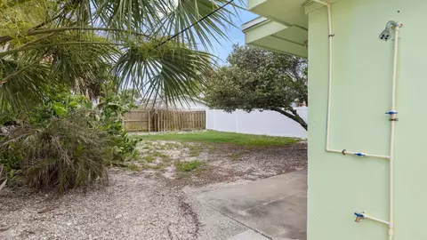 Exterior - 11 B St #A AND B, Saint Augustine, FL 32080 photo 17 of 18