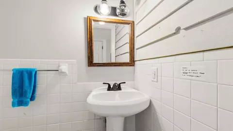 Bath - 11 B St #A AND B, Saint Augustine, FL 32080 photo 3 of 4