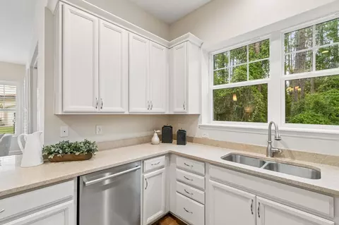 Kitchen - 160 Canyon Trl, Saint Augustine, FL 32086 photo 5 of 5