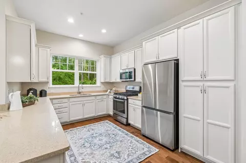 Kitchen - 160 Canyon Trl, Saint Augustine, FL 32086 photo 3 of 5