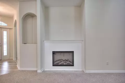 Living - 849 Crestwood Dr, Saint Augustine, FL 32086 photo 4 of 7