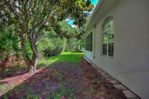 Exterior - 849 Crestwood Dr, Saint Augustine, FL 32086 photo 4 of 6