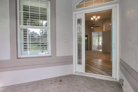 Entry Way - 849 Crestwood Dr, Saint Augustine, FL 32086 photo 2 of 5