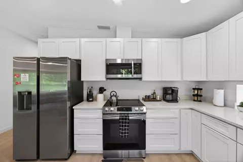 Kitchen - 1333 Grant St, Saint Augustine, FL 32084 photo 4 of 4