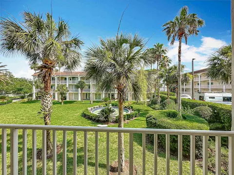 Exterior - 159 Marine St UNIT 204, Saint Augustine, FL 32084 photo 2 of 3