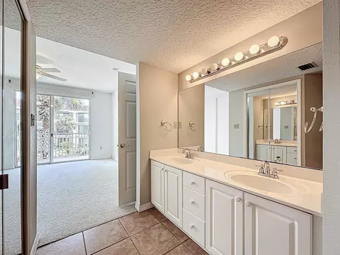 Bath - 159 Marine St UNIT 204, Saint Augustine, FL 32084 photo 3 of 4