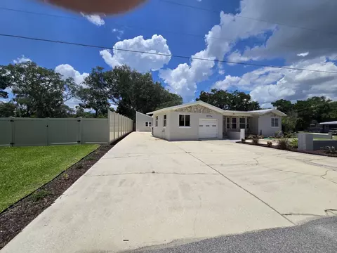 Exterior - 1301 Hernandez Blvd, Saint Augustine, FL 32080 photo 4 of 7