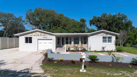 Exterior - 1301 Hernandez Blvd, Saint Augustine, FL 32080 photo 2 of 7