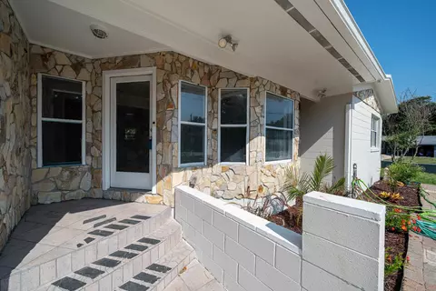 Exterior - 1301 Hernandez Blvd, Saint Augustine, FL 32080 photo 5 of 7