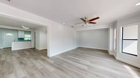 Living - 1301 Hernandez Blvd, Saint Augustine, FL 32080 photo 1 of 5