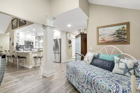 Entry Way - 102 Hammock Cir, Saint Augustine, FL 32084 photo 1 of 1