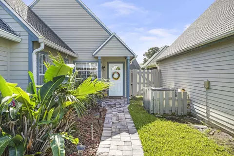 Exterior - 102 Hammock Cir, Saint Augustine, FL 32084 photo 2 of 12
