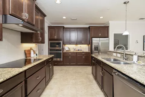 Kitchen - 231 Timoga Trl, Saint Augustine, FL 32084 photo 3 of 8