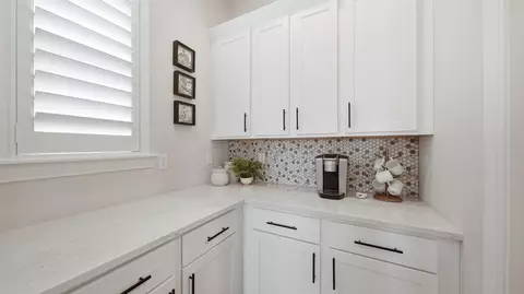 Kitchen - 203 Tesoro Ter, Saint Augustine, FL 32095 photo 8 of 10