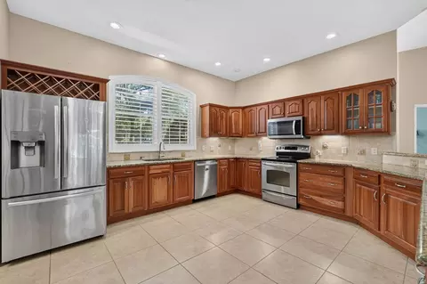 Kitchen - 606 Parker Ct, Saint Augustine, FL 32086 photo 2 of 3