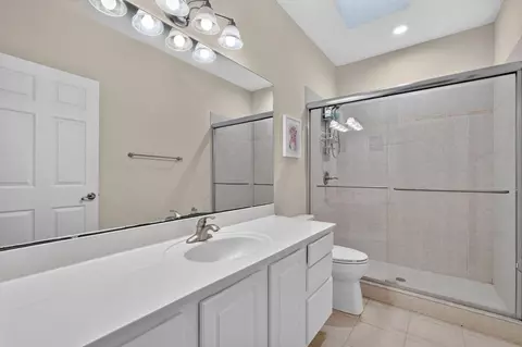 Bath - 606 Parker Ct, Saint Augustine, FL 32086 photo 4 of 5