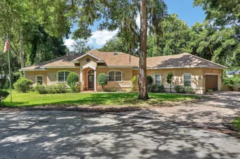 Exterior - 606 Parker Ct, Saint Augustine, FL 32086 photo 4 of 17