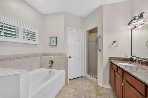 Bath - 606 Parker Ct, Saint Augustine, FL 32086 photo 1 of 5