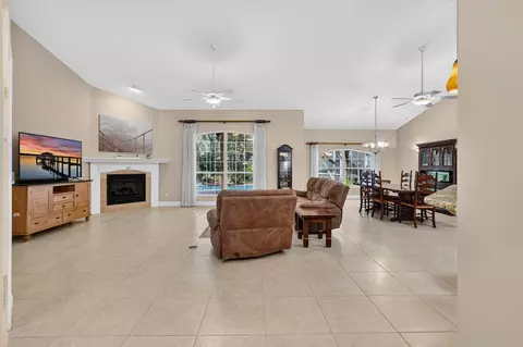 Living - 606 Parker Ct, Saint Augustine, FL 32086 photo 1 of 4