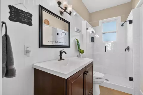 Bath - 28 Joiner St, Saint Augustine, FL 32084 photo 2 of 2
