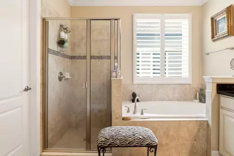 Bath - 471 Saint Kitts Loop, Saint Augustine, FL 32092 photo 2 of 6