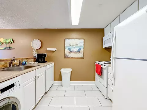 Kitchen - 5930 A1a S UNIT 5B, Saint Augustine, FL 32080 photo 2 of 4