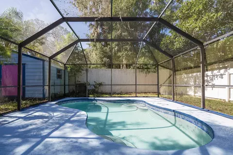 Exterior - 17 Madeore St, Saint Augustine, FL 32084 photo 9 of 18