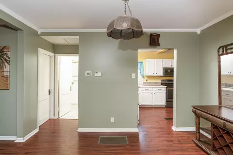 Entry Way - 17 Madeore St, Saint Augustine, FL 32084 photo 4 of 5